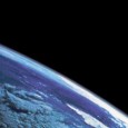 宇宙世紀 0153年4月20日 地球連邦軍アイルランド駐留軍の協力によりリガ・ミリティアに合流したリーンホースは、この日宇宙に向かって飛び立つ。リーンホースが海から浮上する際、ドゥカー・イクのガルグイユ部隊に奇襲されるが...